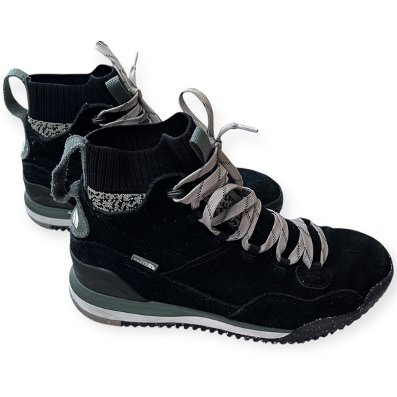 The North Face Back-To-Berkeley III Sport Boots black Waterproof Men’s size 8.5 - Picture 2 of 10